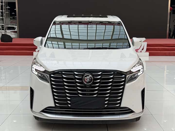 Фото 2 - Buick GL8 ES