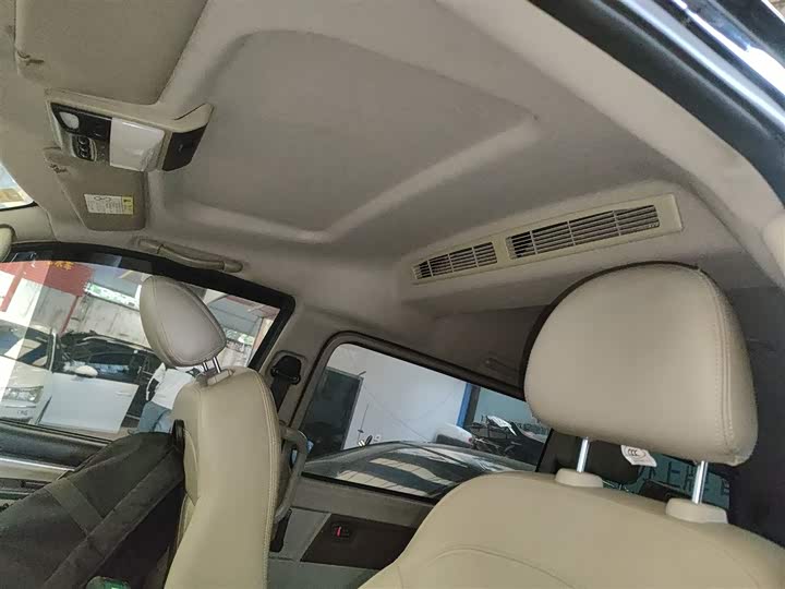 Фото 18 - Dongfeng Forthing Lingzhi M5