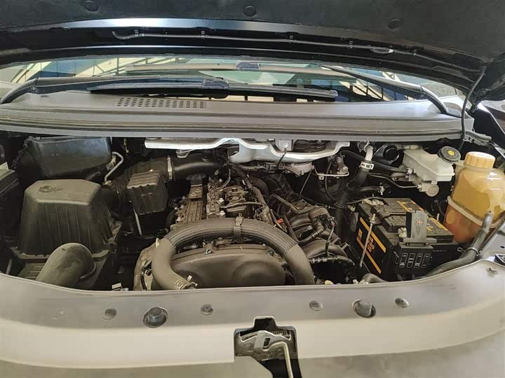 Фото 20 - Dongfeng Forthing Lingzhi M5