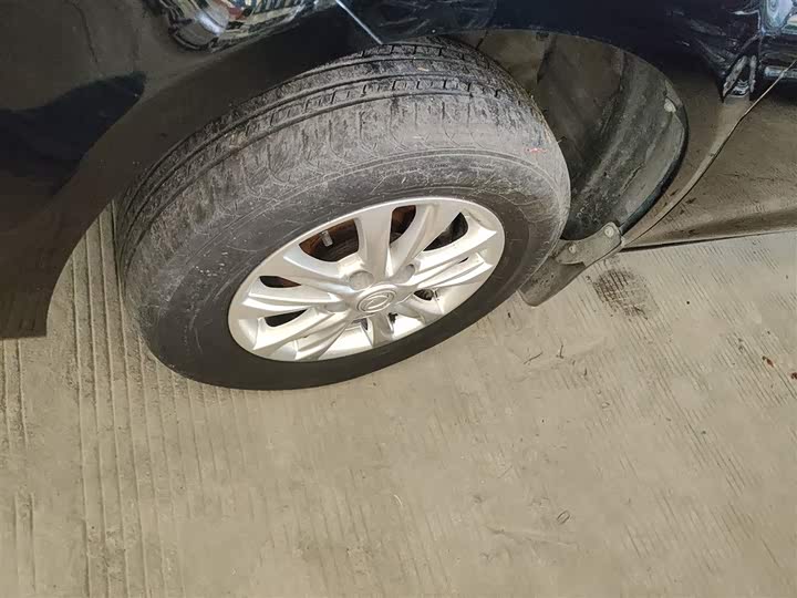 Фото 23 - Dongfeng Forthing Lingzhi M5