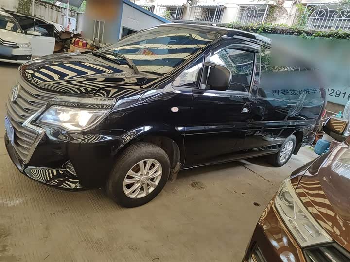 Фото 5 - Dongfeng Forthing Lingzhi M5