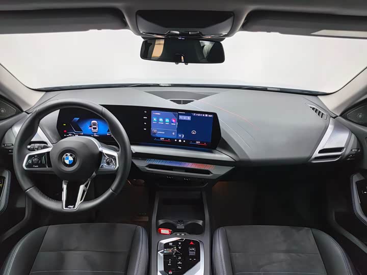 Фото 11 - BMW 2 Series