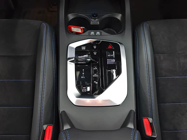 Фото 16 - BMW 2 Series