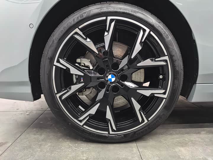 Фото 6 - BMW 2 Series