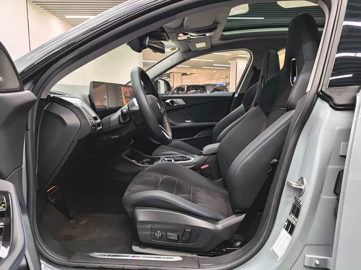 Фото 9 - BMW 2 Series