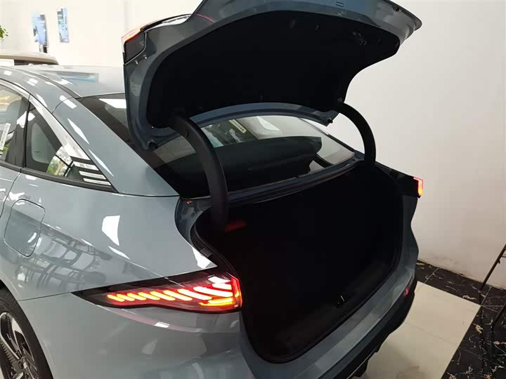 Фото 19 - Geely Galaxy L6