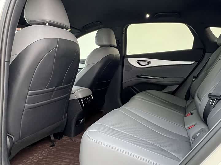 Фото 16 - BYD Seal 07 DM-i Hybrid