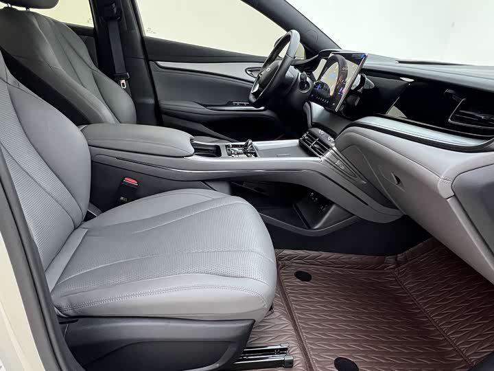 Фото 17 - BYD Seal 07 DM-i Hybrid