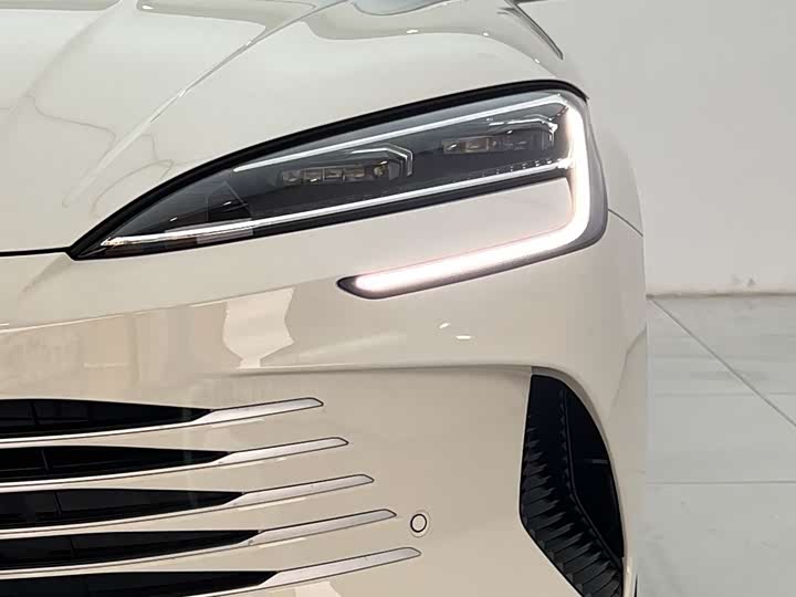 Фото 8 - BYD Seal 07 DM-i Hybrid