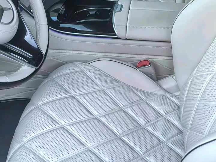 Фото 6 - Mercedes-Benz Maybach S-Class