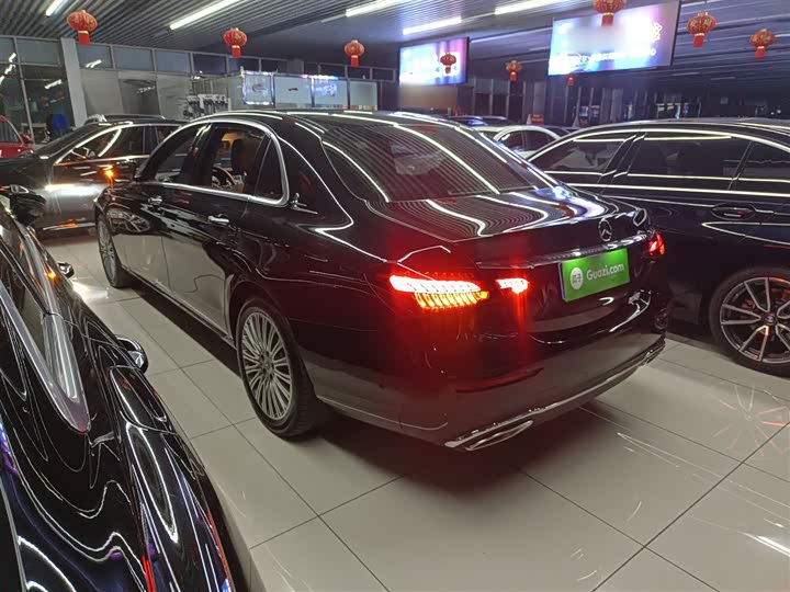 Фото 21 - Mercedes-Benz E-Class