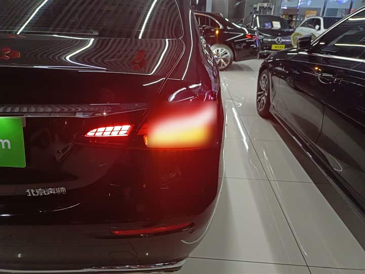 Фото 24 - Mercedes-Benz E-Class