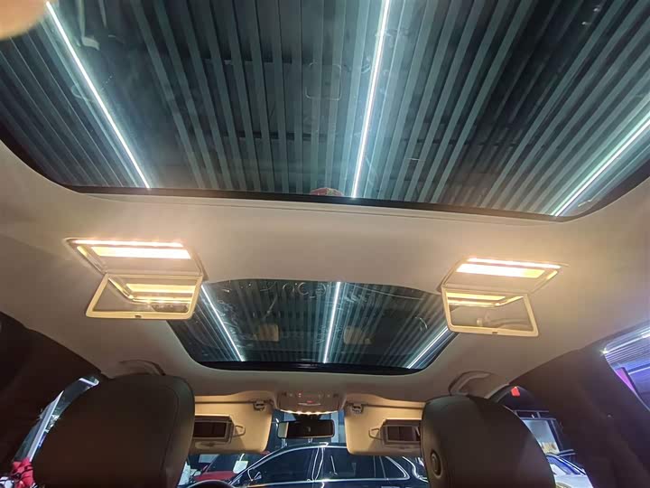 Фото 8 - Mercedes-Benz E-Class