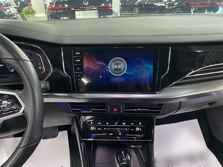 Фото 19 - Volkswagen Passat