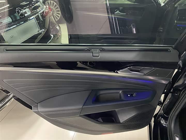 Фото 7 - Volkswagen Passat