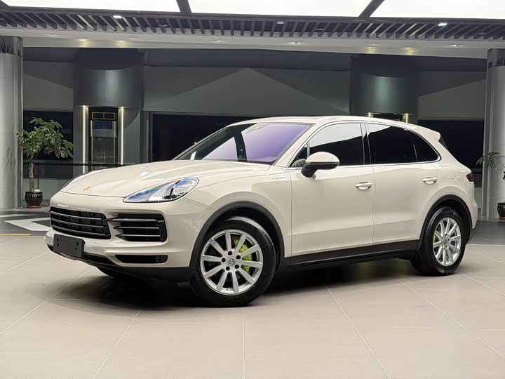 Фото 1 - Porsche Cayenne Hybrid