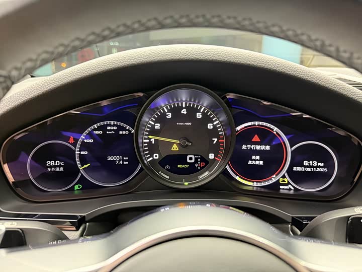 Фото 11 - Porsche Cayenne Hybrid