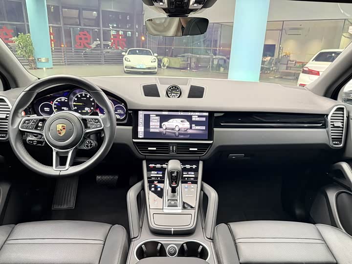 Фото 14 - Porsche Cayenne Hybrid