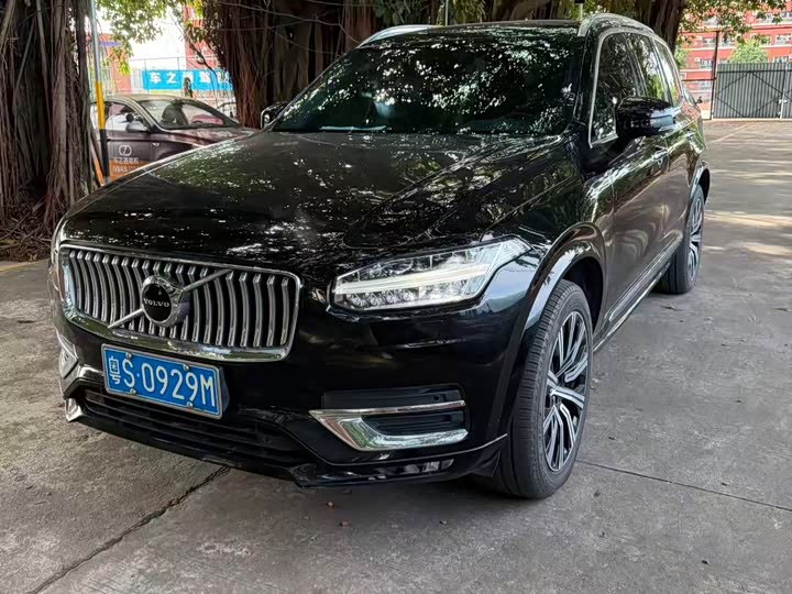 Фото 2 - Volvo XC90