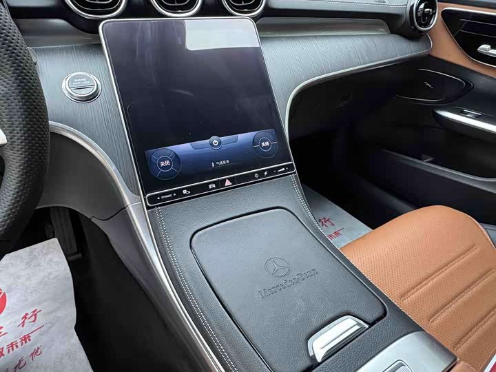 Фото 12 - Mercedes-Benz C-Class