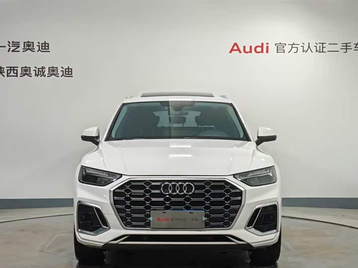 Фото 2 - Audi Q5L