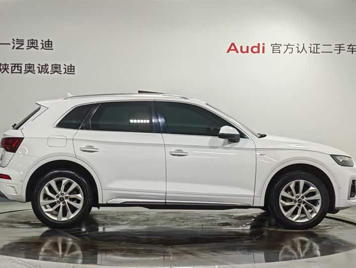 Фото 3 - Audi Q5L