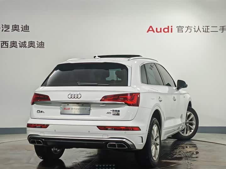 Фото 4 - Audi Q5L
