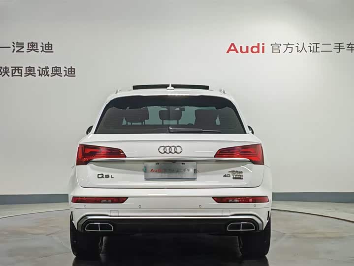 Фото 5 - Audi Q5L