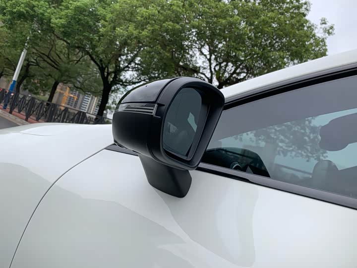 Фото 11 - Mercedes-Benz CLA-Class AMG