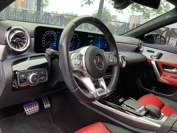 Фото 17 - Mercedes-Benz CLA-Class AMG