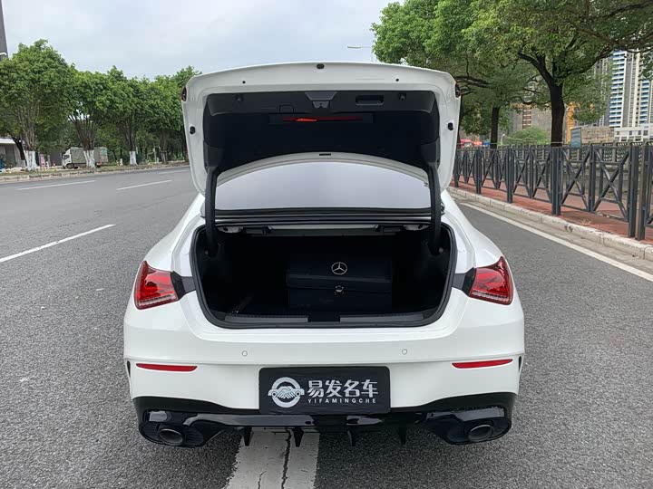 Фото 7 - Mercedes-Benz CLA-Class AMG