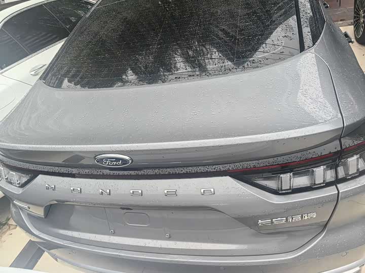 Фото 13 - Ford Mondeo