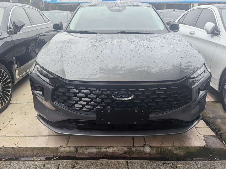 Фото 2 - Ford Mondeo