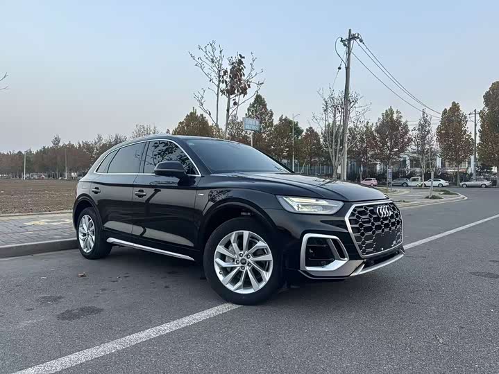 Фото 3 - Audi Q5L