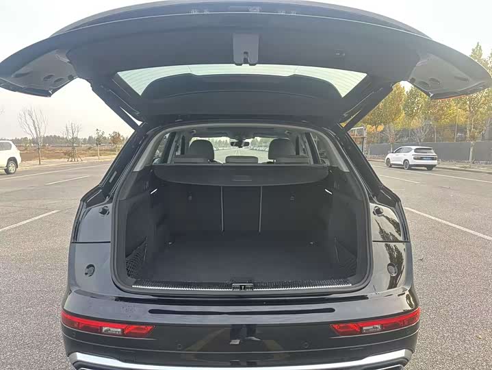 Фото 4 - Audi Q5L