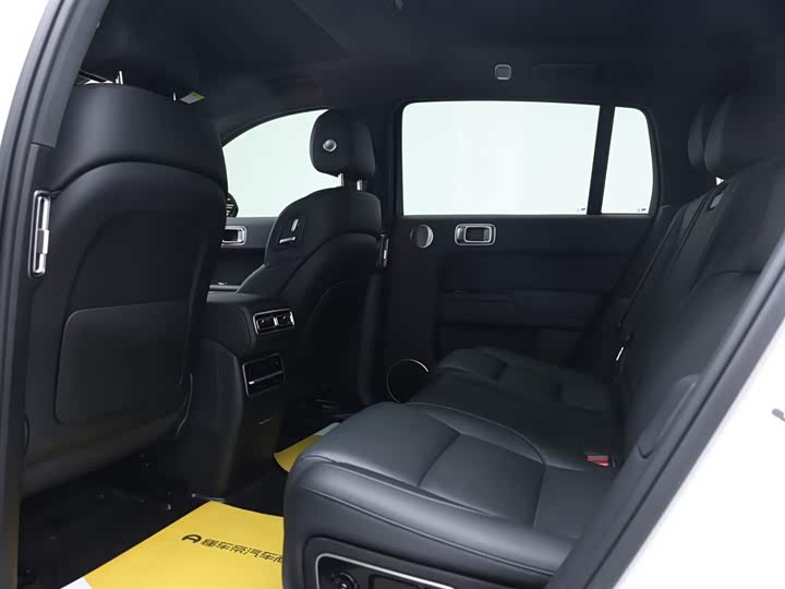 Фото 13 - LiXiang L7