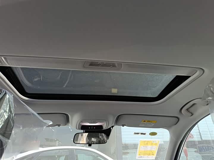 Фото 18 - Buick Verano