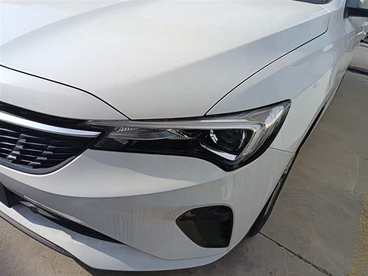 Фото 23 - Buick Verano