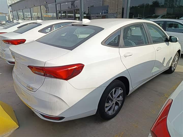 Фото 7 - Buick Verano