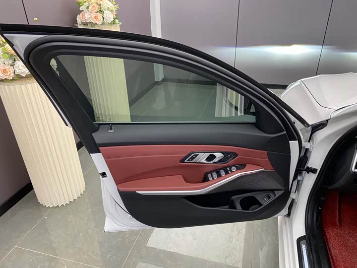 Фото 6 - BMW 3 Series