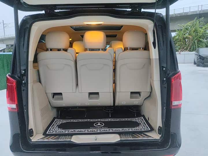 Фото 6 - Mercedes-Benz V-Class