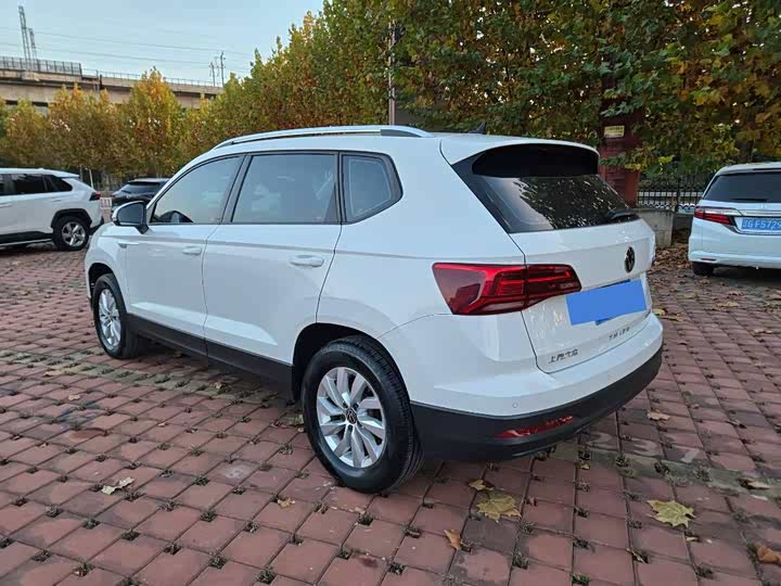 Фото 3 - Volkswagen Tharu