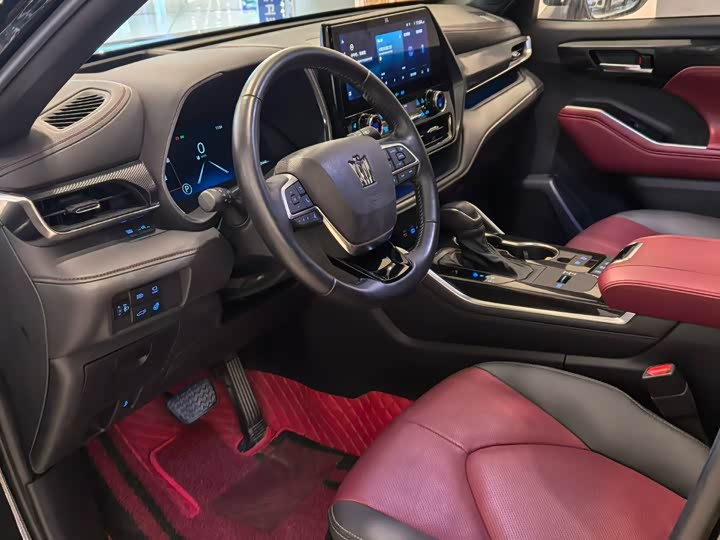 Фото 4 - Toyota Crown Kluger