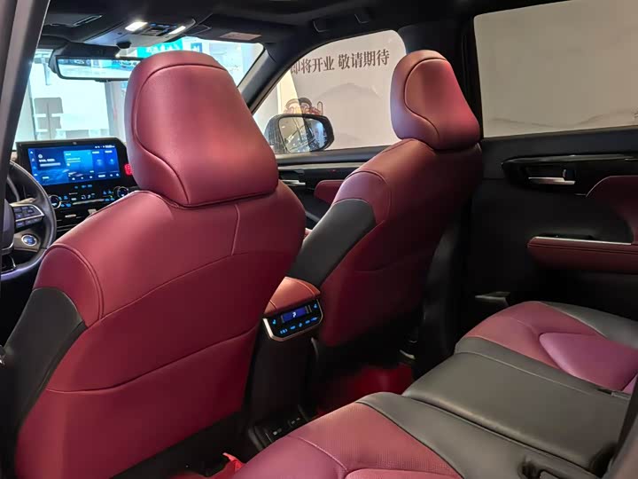 Фото 5 - Toyota Crown Kluger