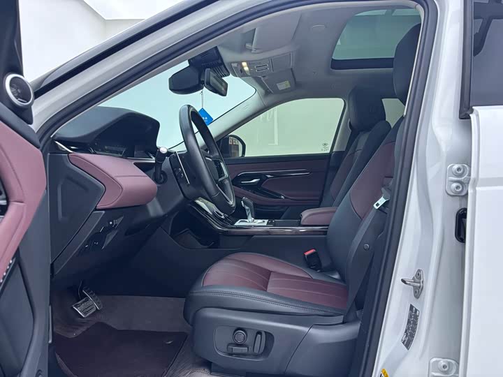 Фото 12 - Land Rover Range Rover Evoque L