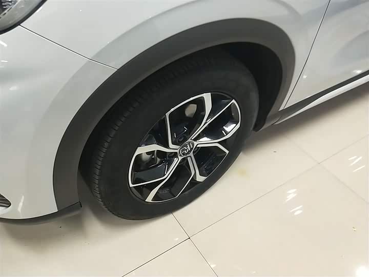 Фото 23 - BYD Yuan Plus