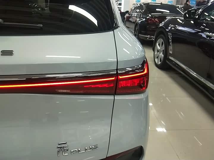 Фото 8 - BYD Yuan Plus