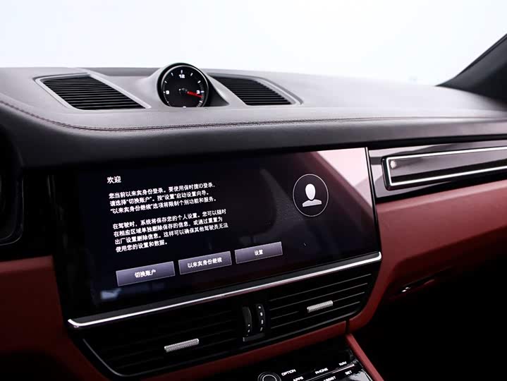 Фото 8 - Porsche Cayenne