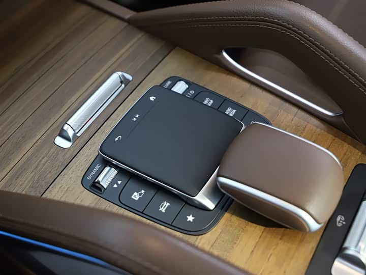 Фото 14 - Mercedes-Benz GLS-Class