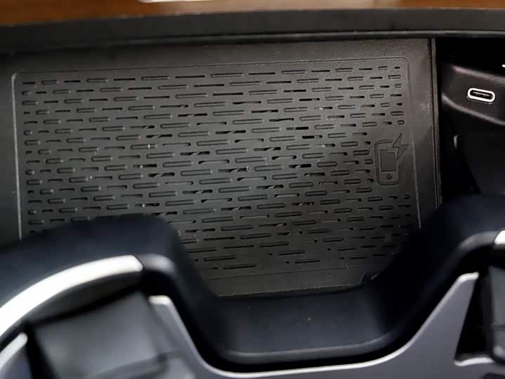 Фото 20 - Mercedes-Benz GLS-Class